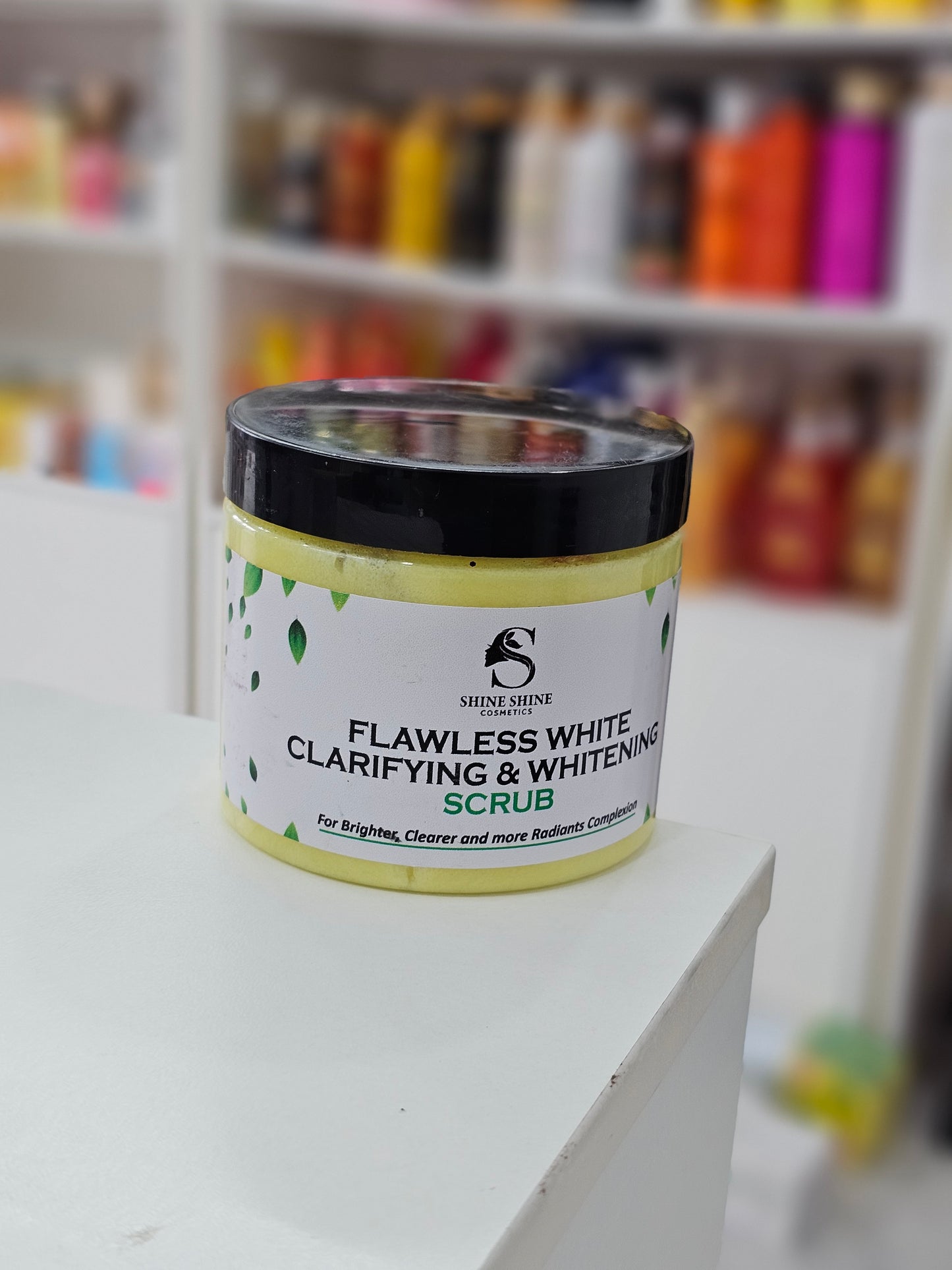 Flawless Clarifying & Brightening Scrub