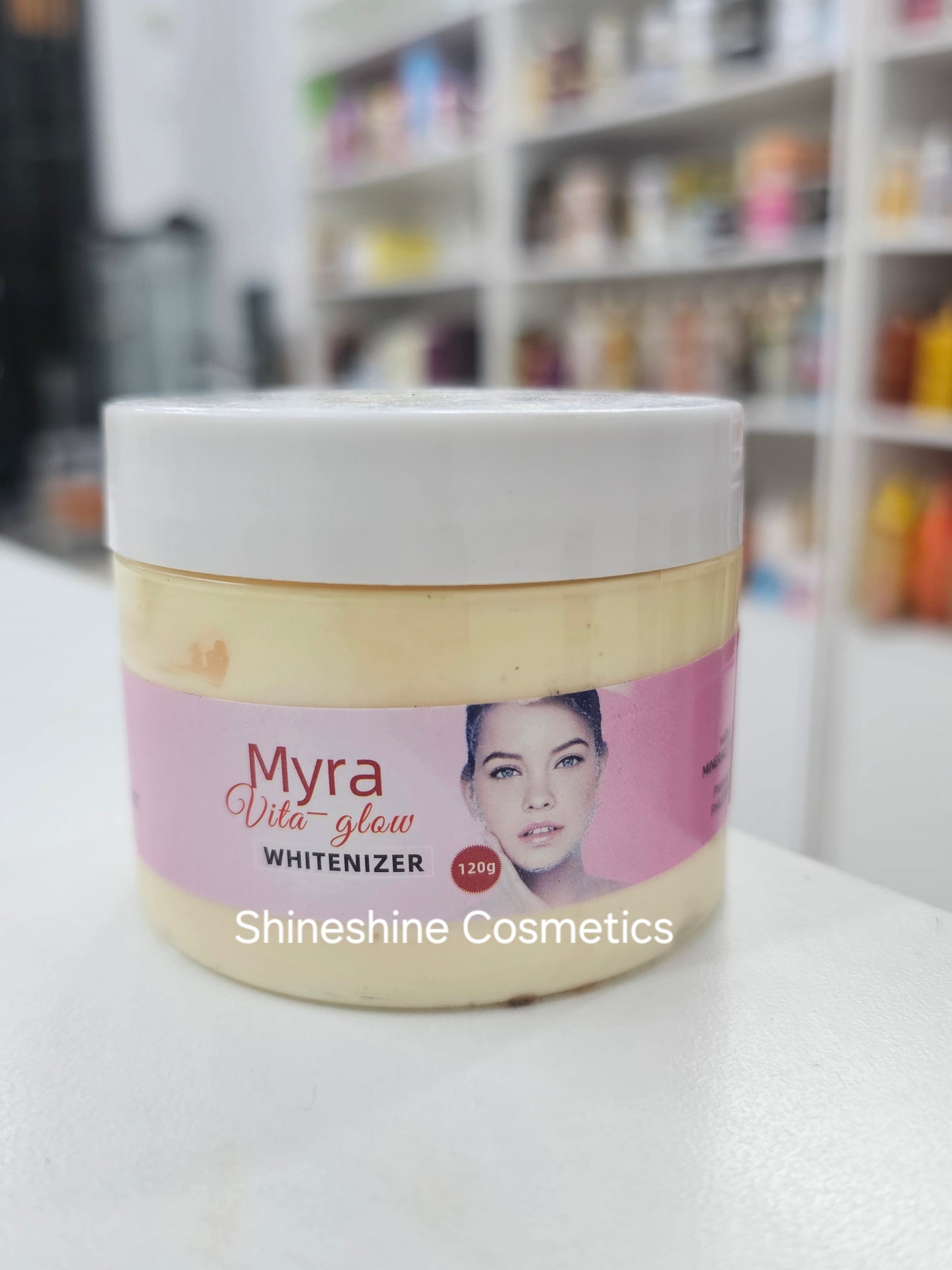 Myra Vita Glow Ligtening Face Cream