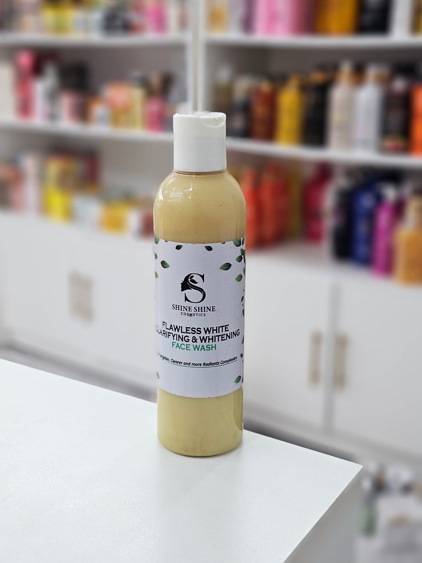 Flawless White Clarifying & Face Wash